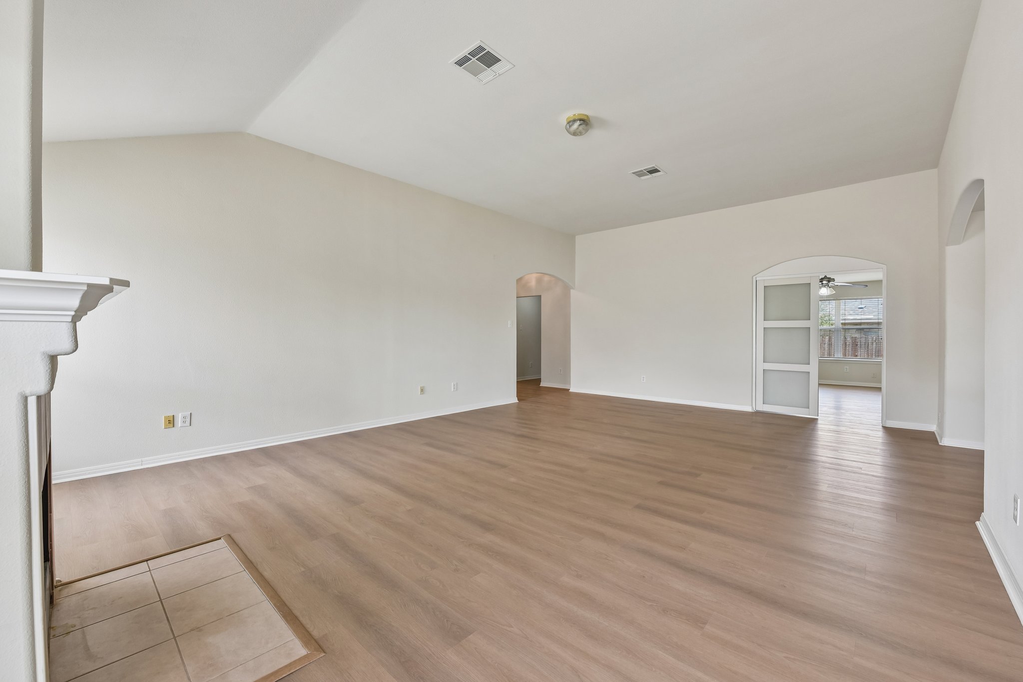 11809 Dunfries Lane Austin, TX 78754 - Photo 9 of 34