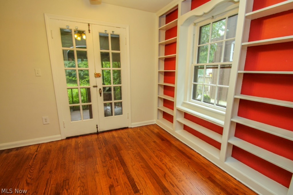 1917 Staunton Road Cleveland Heights, OH 44118 - Photo 8 of 19 10X8 Library/Study with built-in shelves & French doors to screened in porch