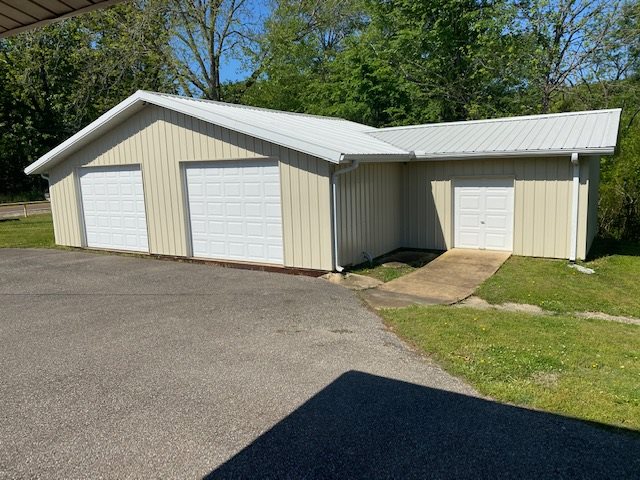 2102 Finger Leapwood Road Finger, TN 38334 - Photo 2 of 24
