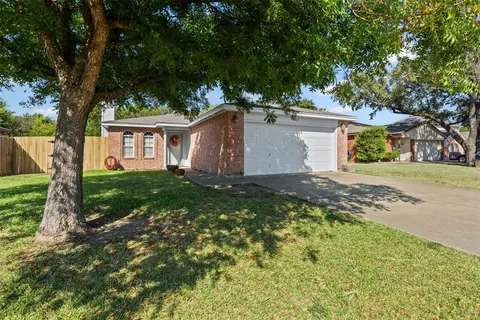 $245,000 | 857 McCully Street, White Settlement, TX 76108