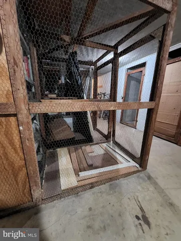 $2,350 | 1931 North Cleveland Street, Unit 200, Arlington, VA 22201