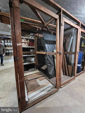 $2,350 | 1931 North Cleveland Street, Unit 200, Arlington, VA 22201