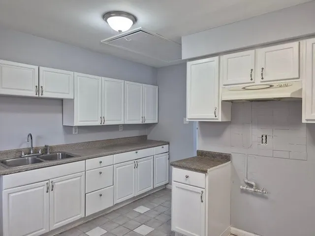 $1,475 | 3326 Delaware Street, Gary, IN 46409