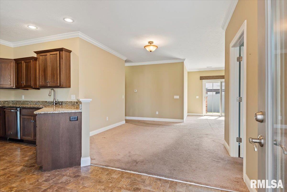3406 Pinyon Drive Springfield, IL 62711 - Photo 3 of 29 Gallery Image 3