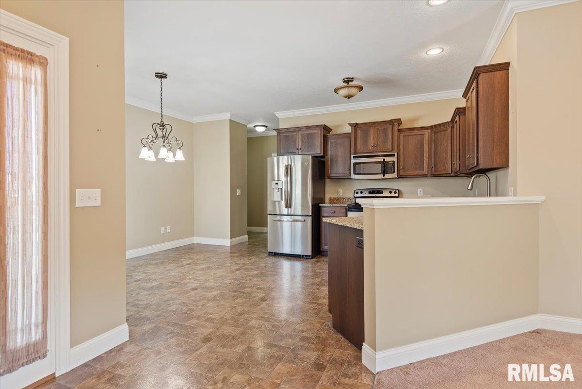 3406 Pinyon Drive Springfield, IL 62711 - Photo 9 of 29 Gallery Image 9