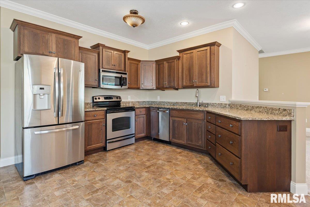 3406 Pinyon Drive Springfield, IL 62711 - Photo 10 of 29 Gallery Image 10