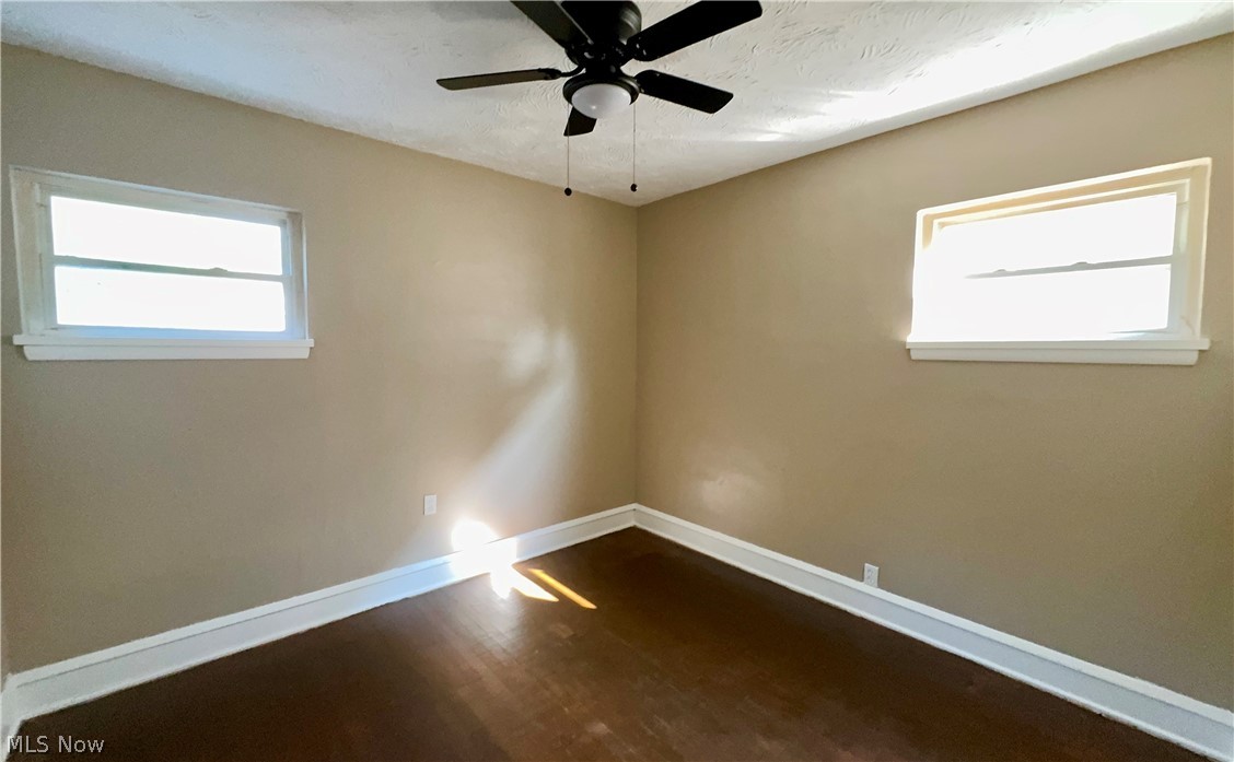 949 Helmsdale Road Cleveland Heights, OH 44112 - Photo 28 of 29