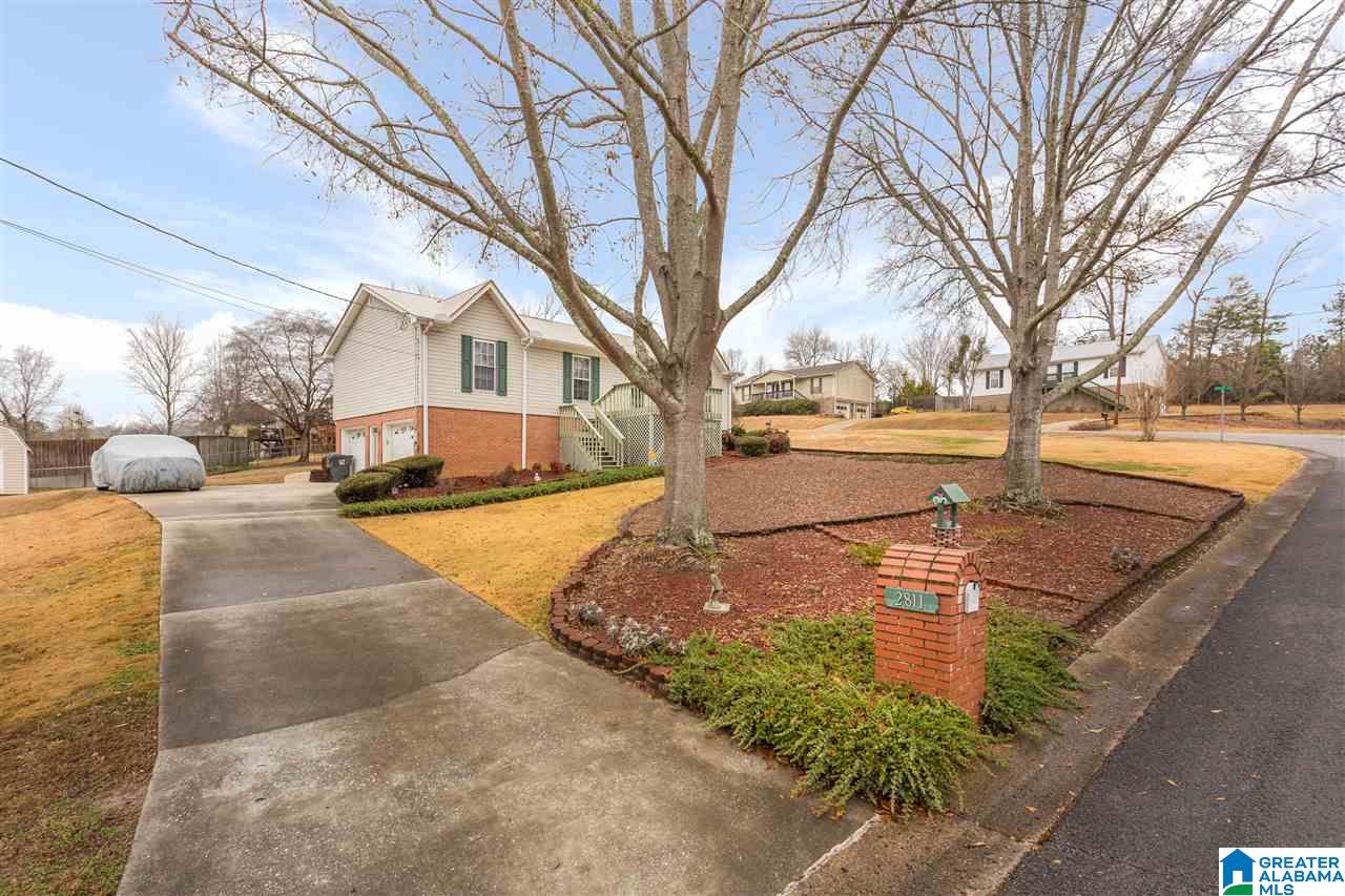 2811 Pinecrest Lane Moody, AL 35004 - Photo 3 of 30