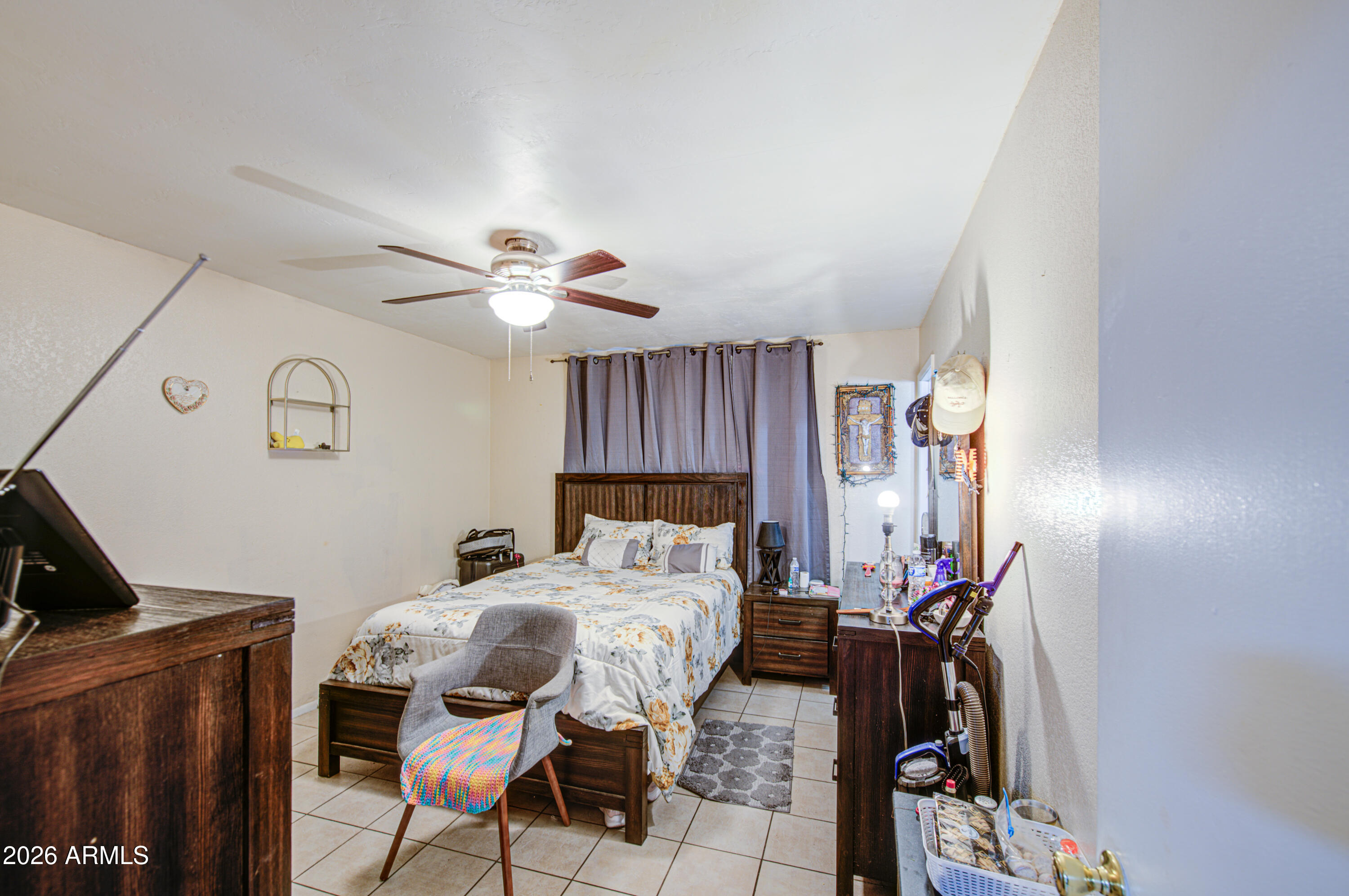 8713 West Osborn Road Phoenix, AZ 85037 - Photo 19 of 40 Primary Bed 1