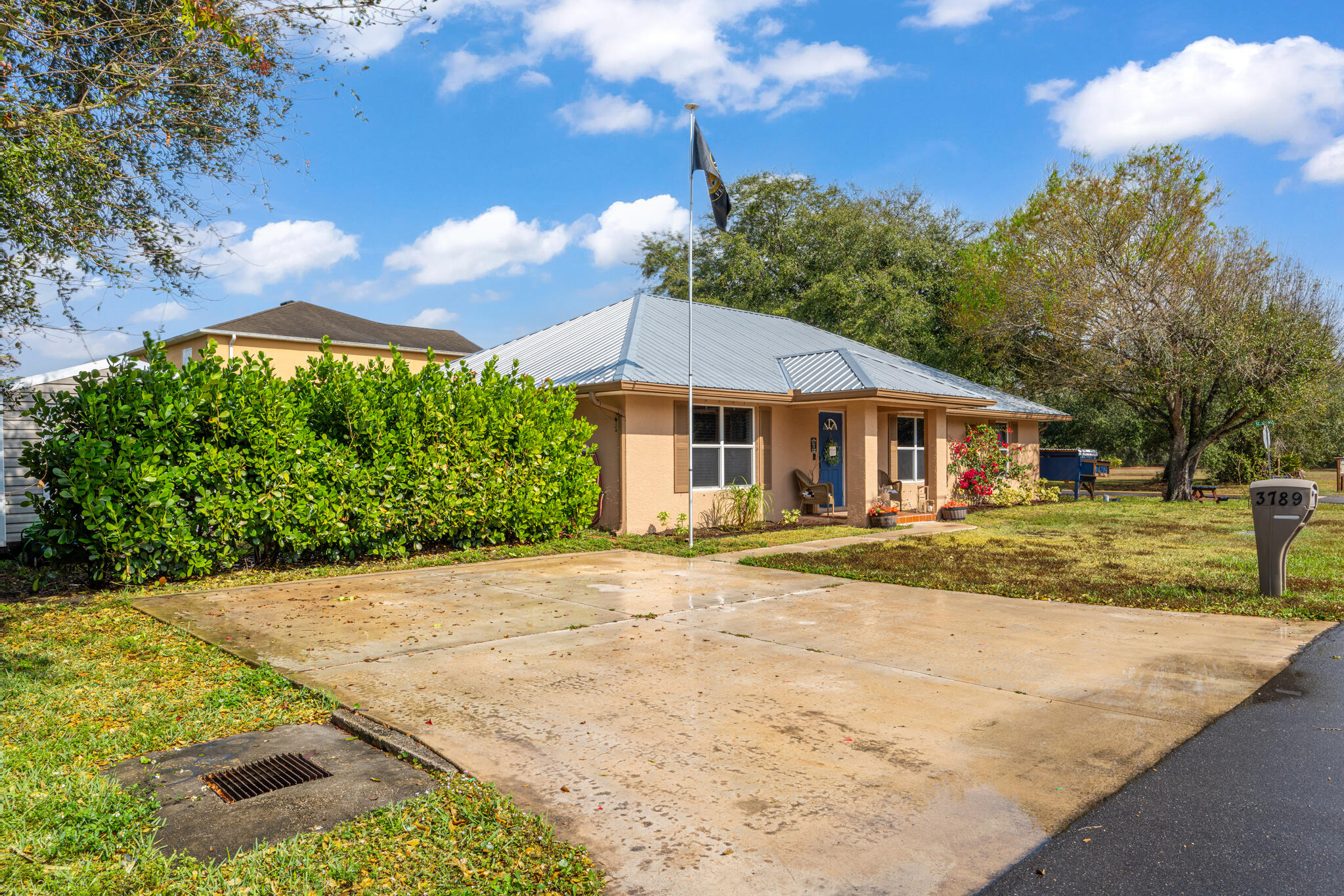 3789 Southeast 6th Street Okeechobee, FL 34974 - Photo 4 of 36 2