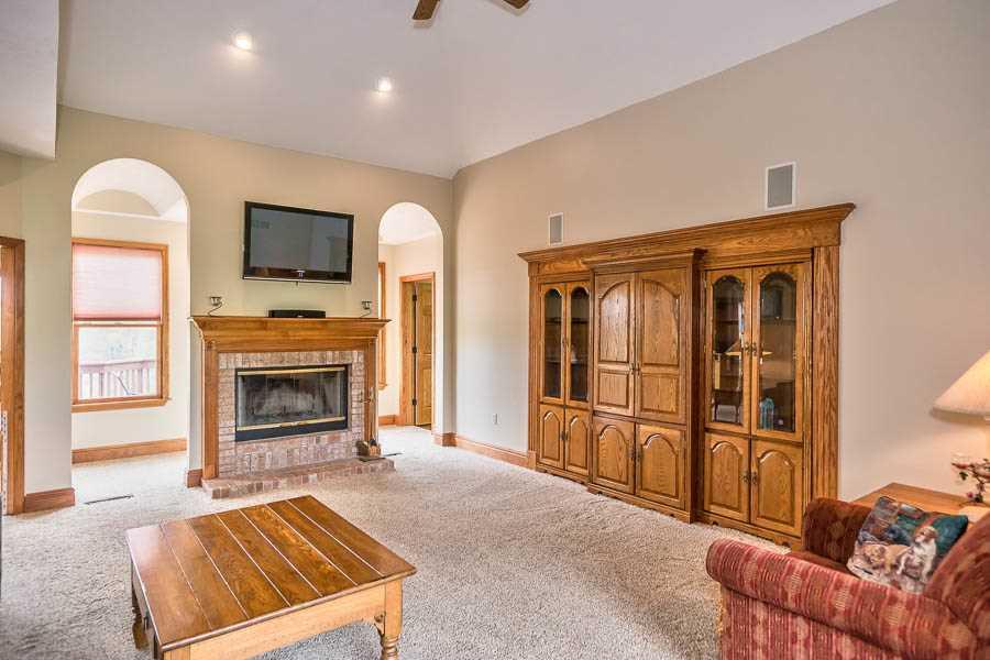 340 Whitestown Road Harmony, PA 16037 - Photo 10 of 25 Family Room.