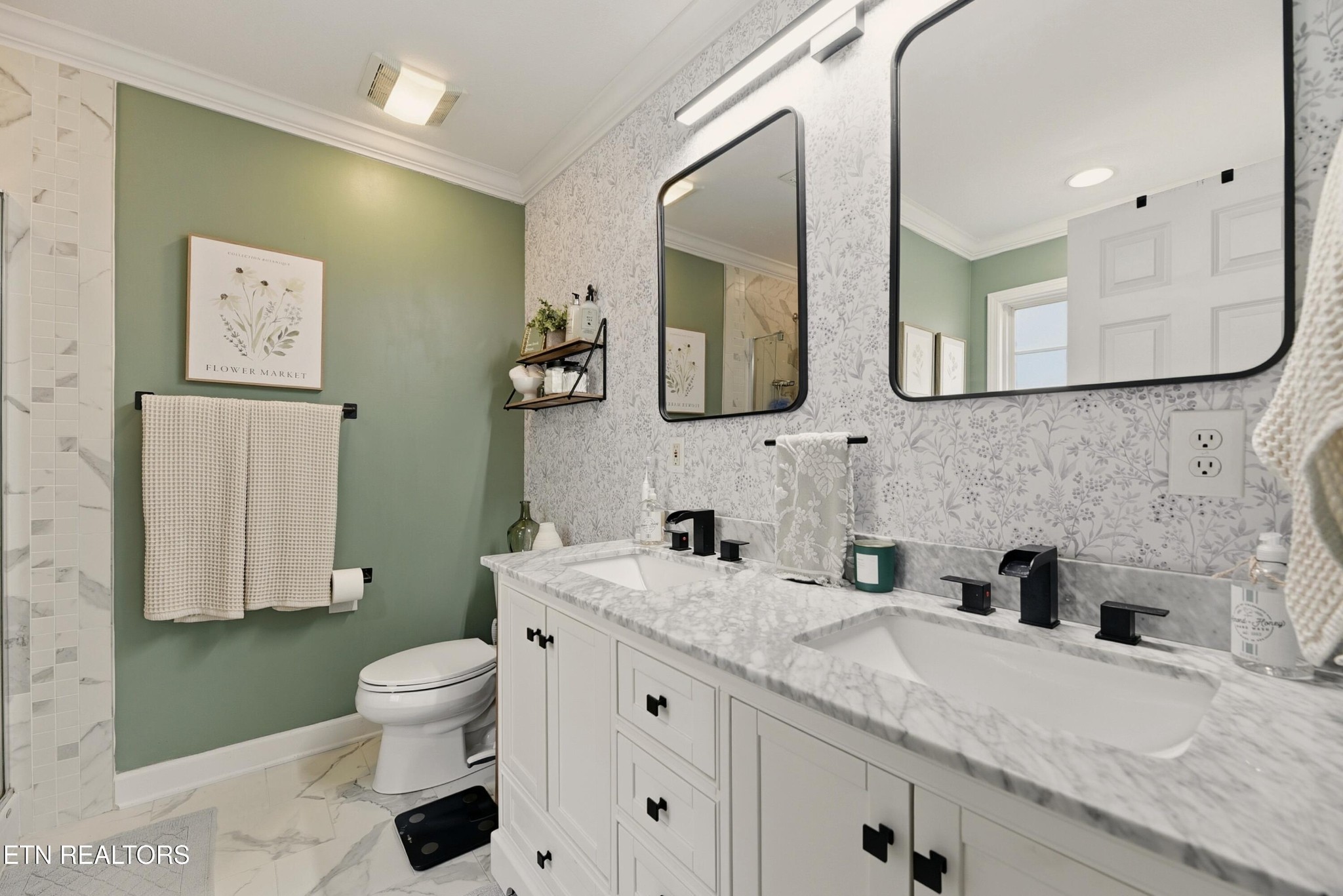 117 Elizabethton Way Clinton, TN 37716 - Photo 21 of 41 a bathroom with a granite countertop sink mirror vanity and toilet