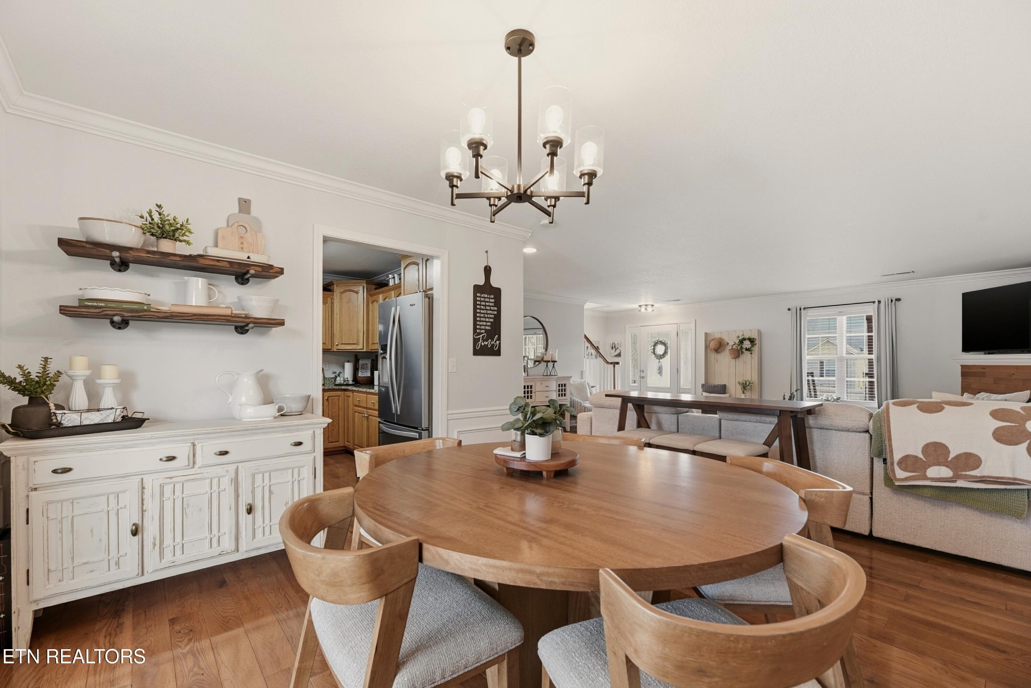 117 Elizabethton Way Clinton, TN 37716 - Photo 10 of 41 a view of a dining room with furniture and wooden floor