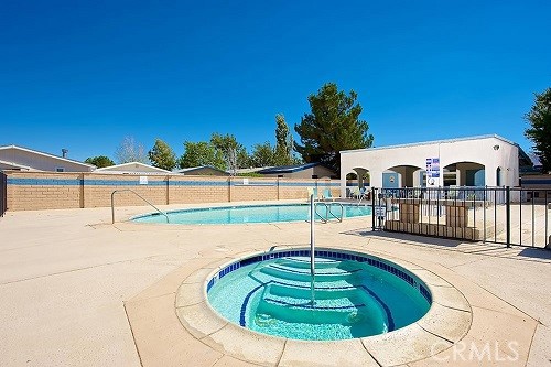 21621 Sandia Road, Unit 127 Apple Valley, CA 92308 - Photo 33 of 43 a view of a backyard
