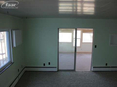6084 Corunna Road Flint, MI 48532 - Photo 17 of 29 20352234-17.JPG