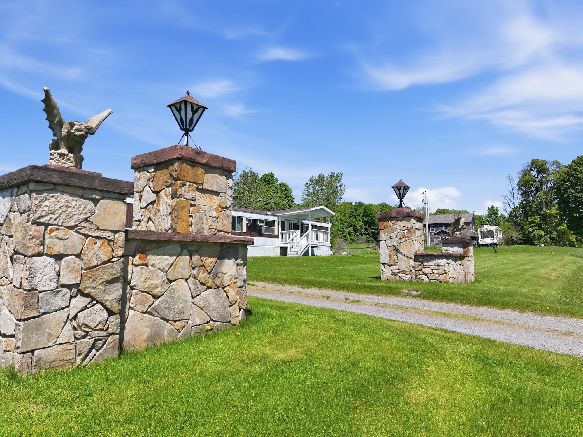 2437 Oakland Station Road Georgia, VT 05478 - Photo 2 of 38