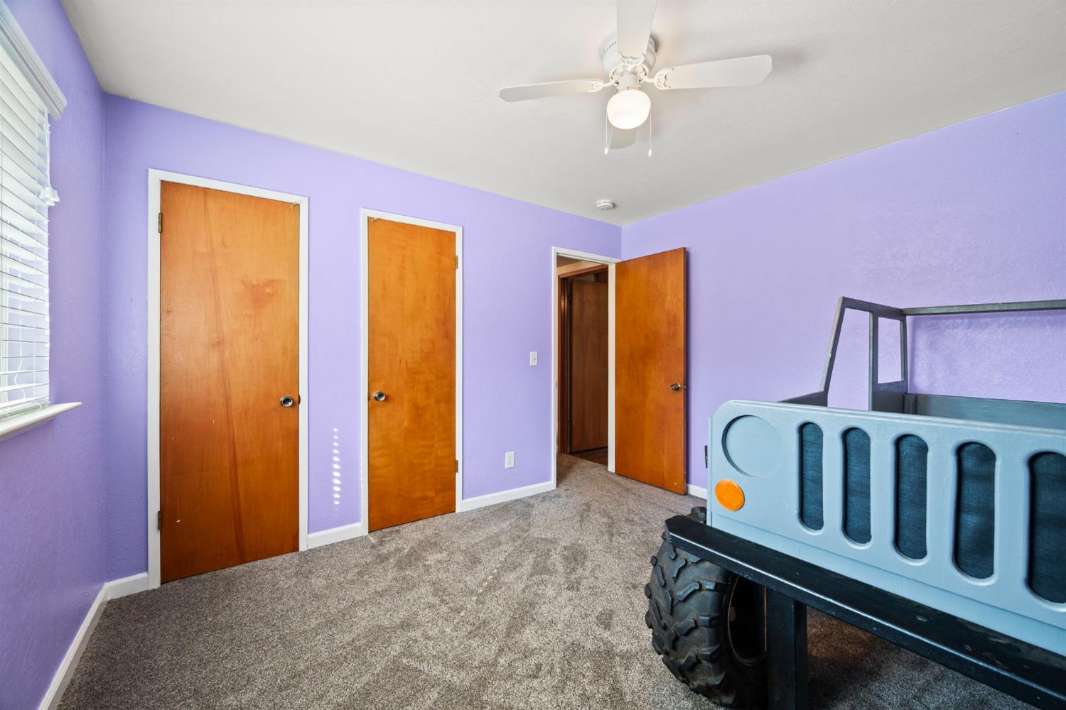 2860 Jim Valley Road Placerville, CA 95667 - Photo 25 of 34 a front view of a room with gym equipment