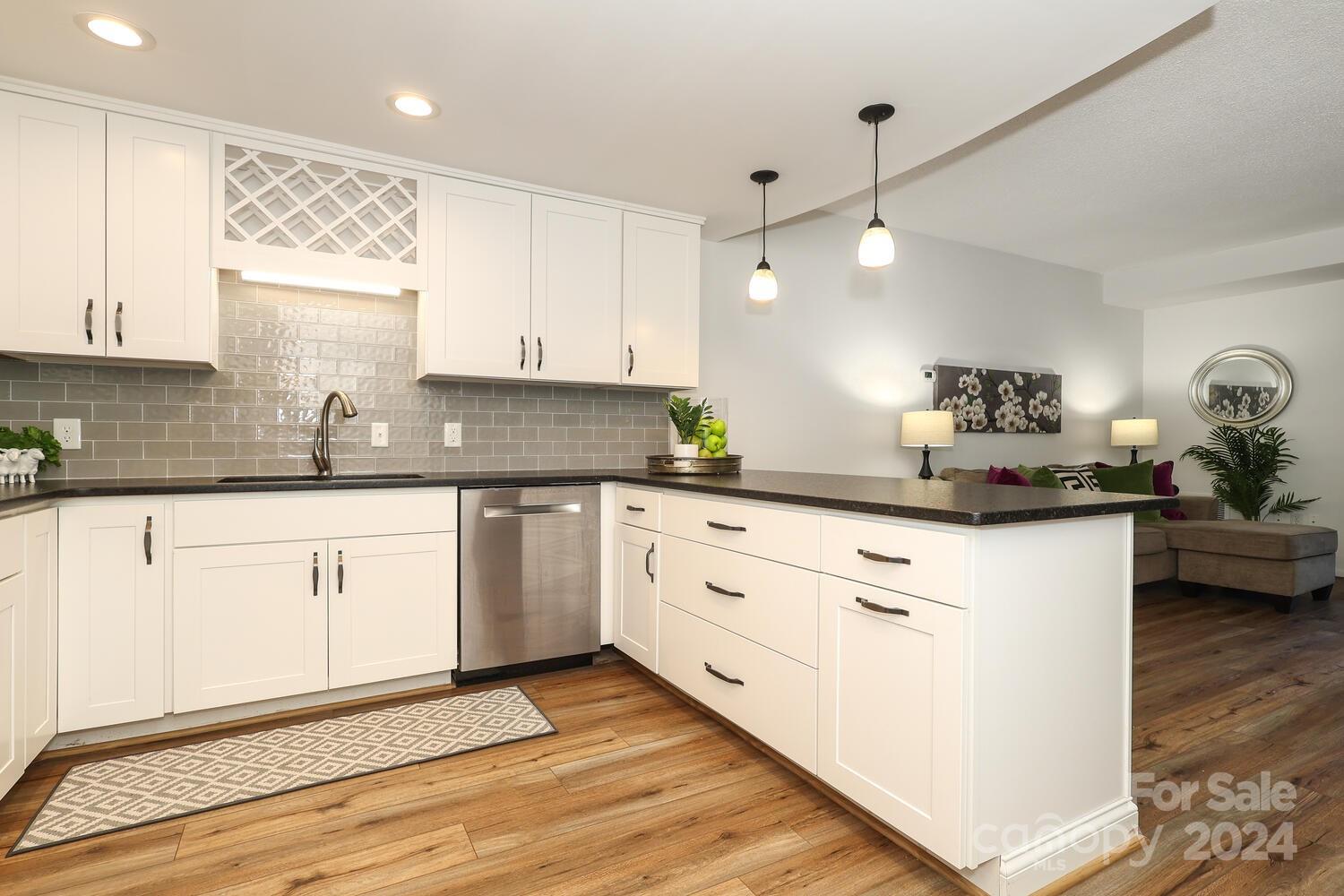 1300 Reece Road, Unit G11 Charlotte, NC 28209 - Photo 1 of 37 Gallery Image 1