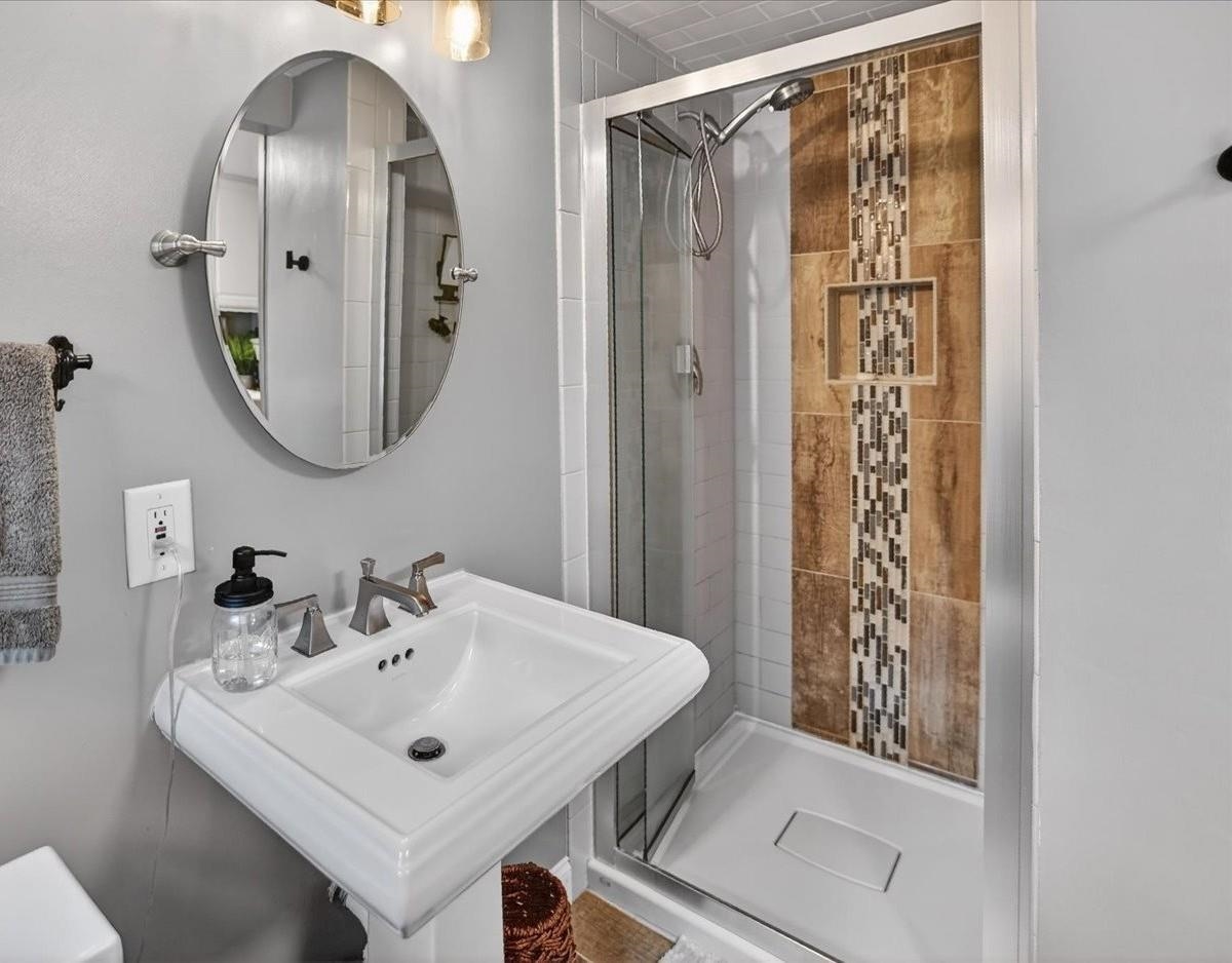 5576 Auchter Lane Waunakee, WI 53597 - Photo 33 of 35