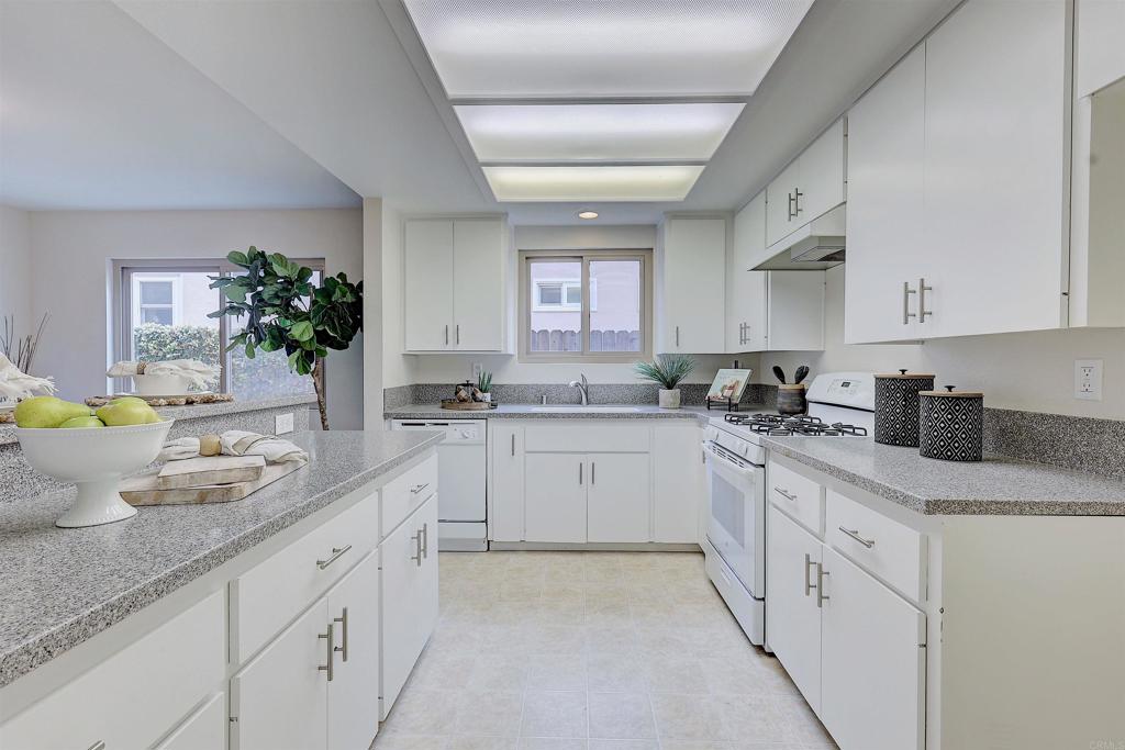 420 3rd Street Encinitas, CA 92024 - Photo 20 of 73