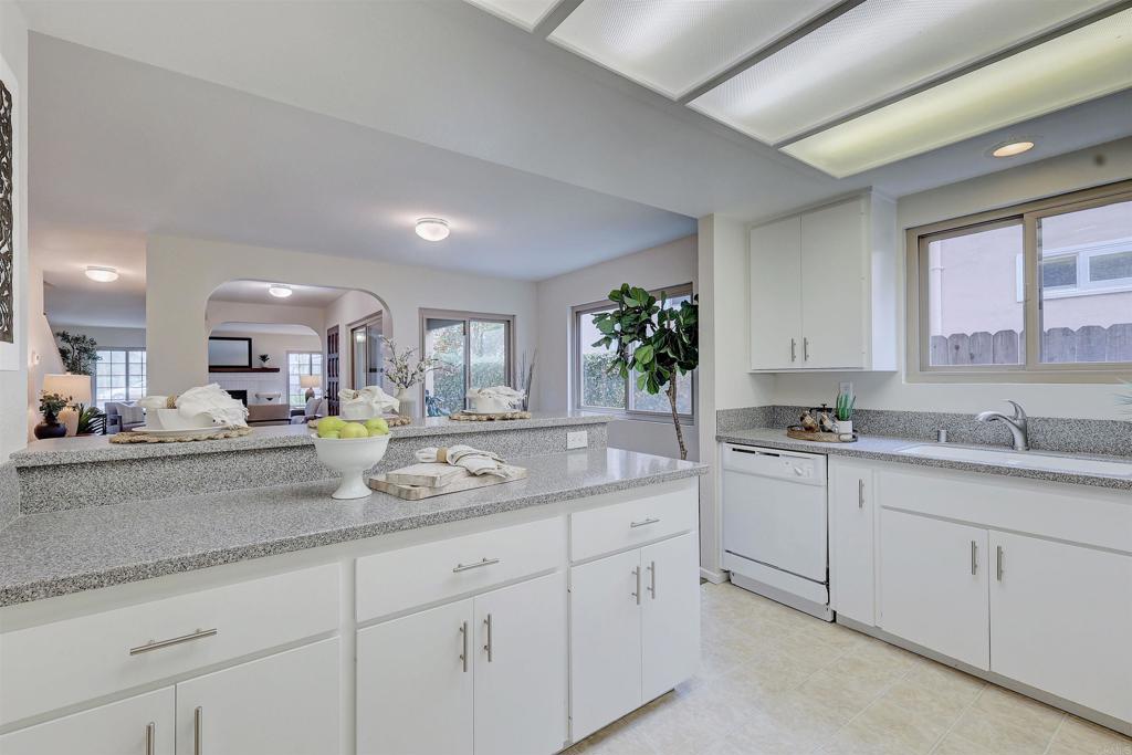 420 3rd Street Encinitas, CA 92024 - Photo 21 of 73