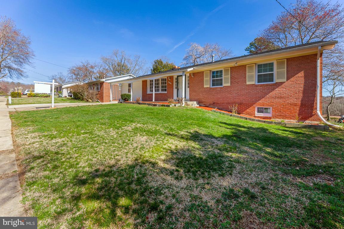 10018 Mike Road Fort Washington, MD 20744 - Photo 5 of 39 Gallery Image 5