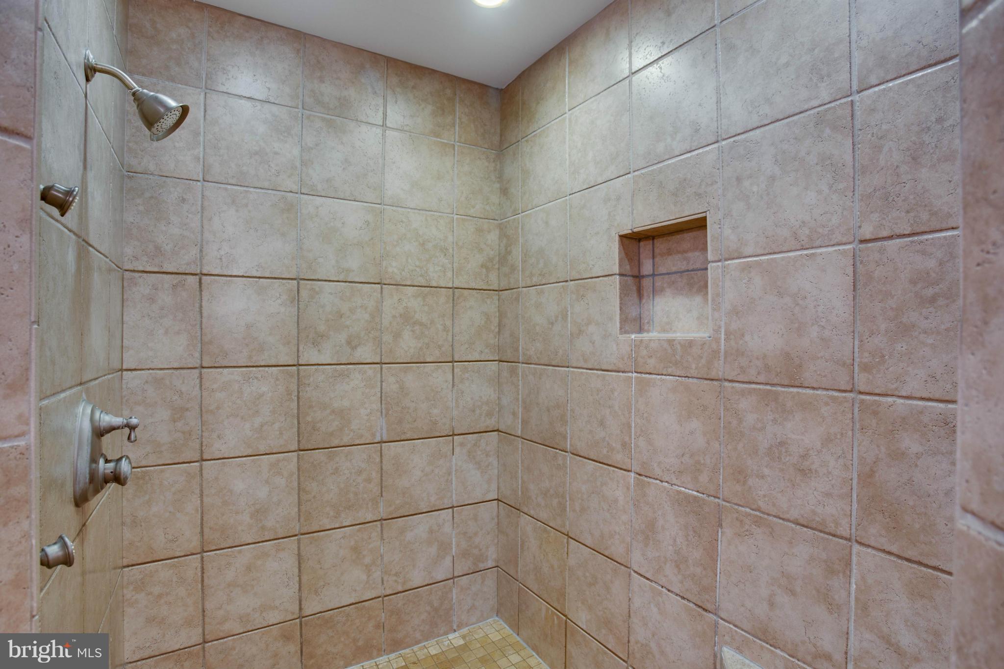 1570 German Chapel Road Prince Frederick, MD 20678 - Photo 21 of 30 Bath (Master)