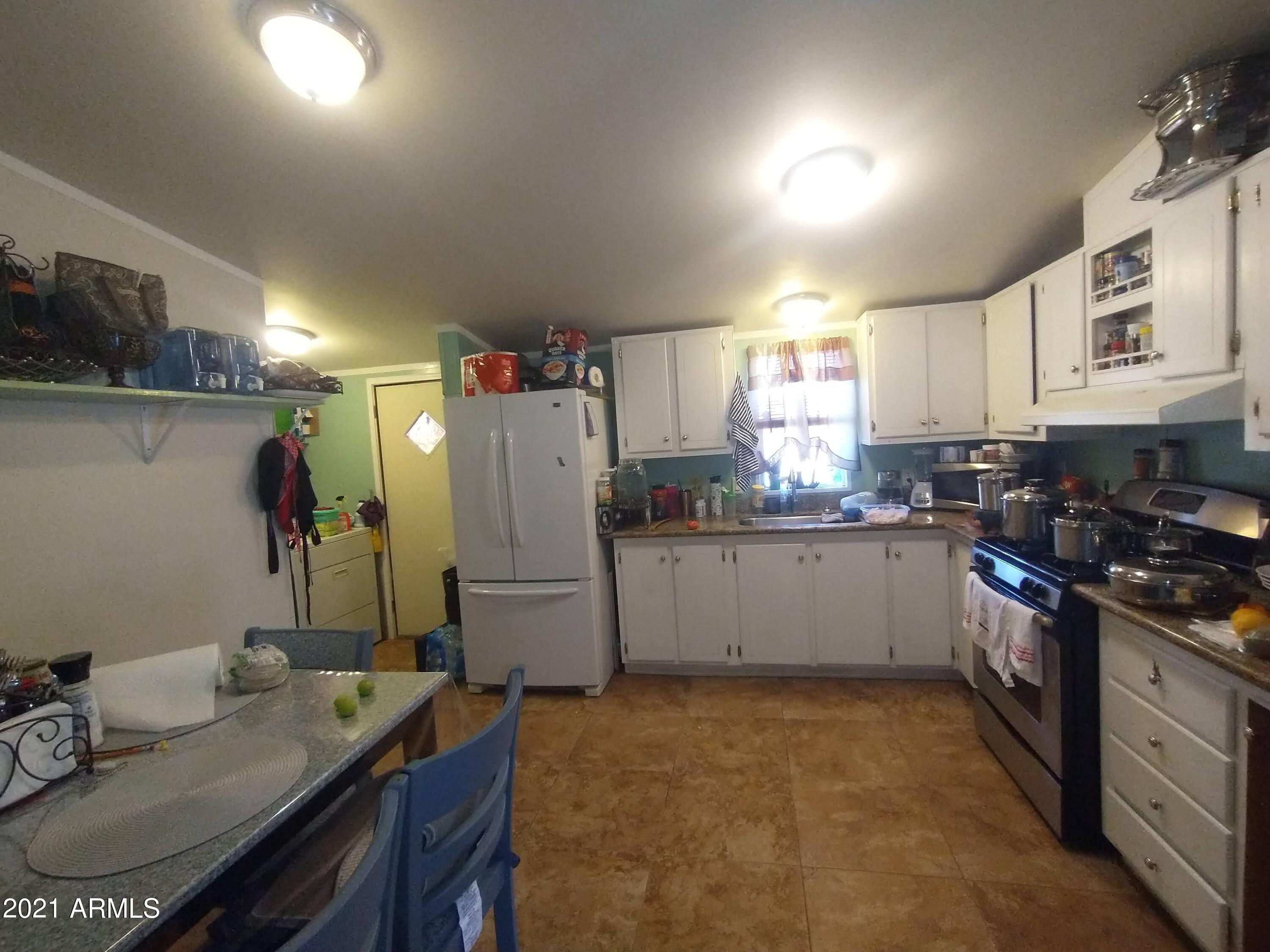212 South Ellsworth Road Mesa, AZ 85208 - Photo 5 of 20 EAT-IN-KITCHEN