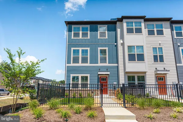 $3,445 | 2487 Avesta Place, Waldorf, MD 20603
