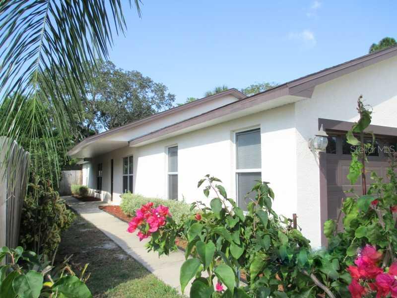 209 West Klosterman Road Tarpon Springs, FL 34689 - Photo 1 of 1 Exterior Front