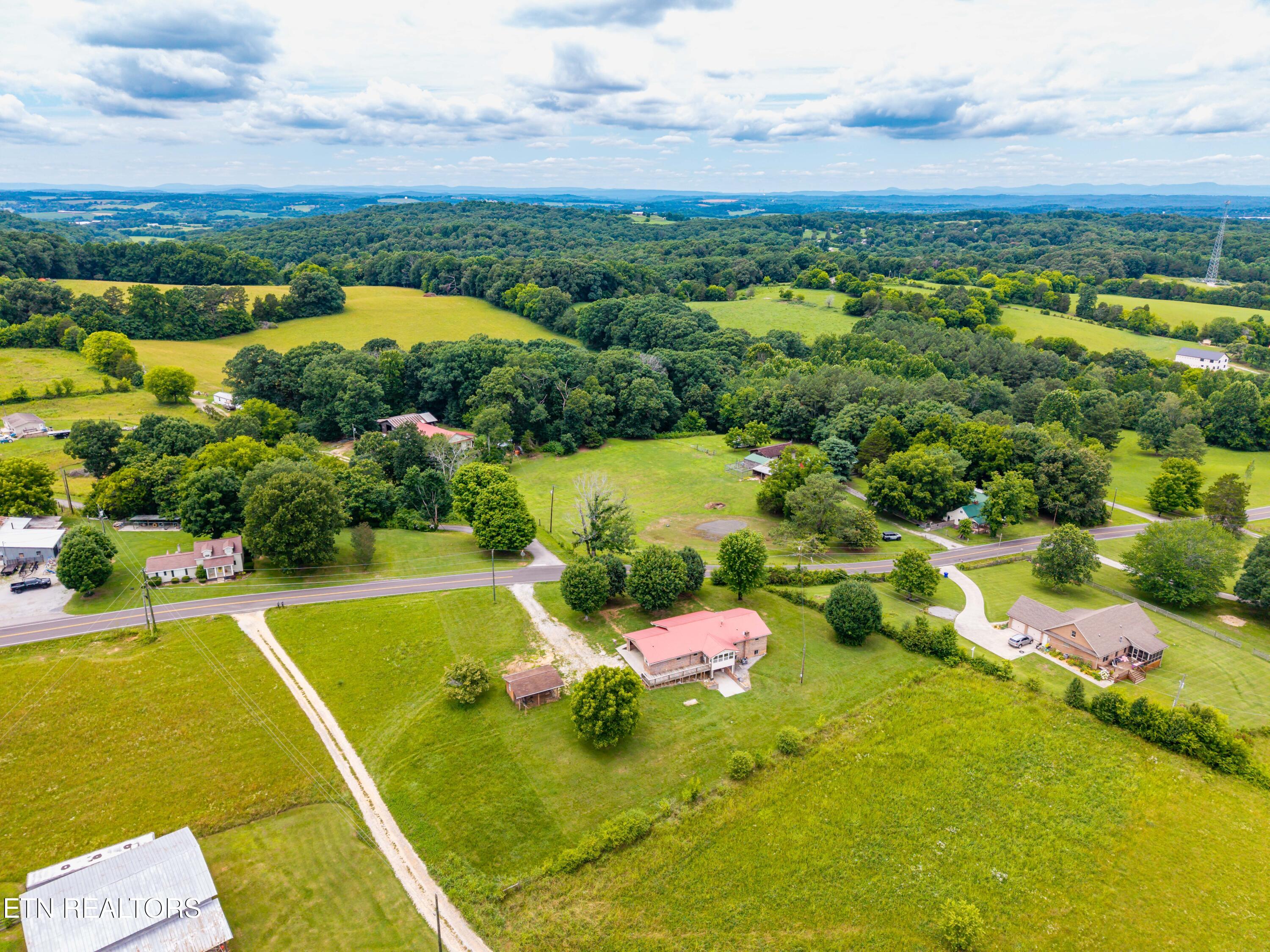 8055 Steekee Creek Road Loudon, TN 37774 - Photo 53 of 60 8055SteekeeCreekRd-54