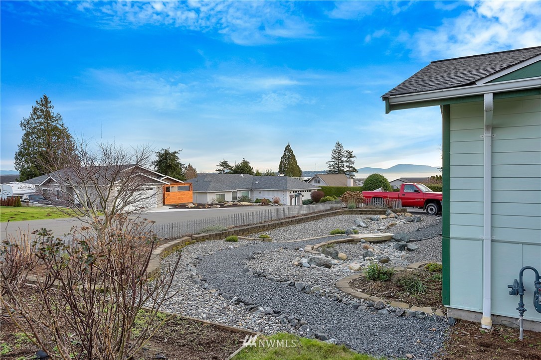 8049 Kispiox Road Blaine, WA 98230 - Photo 3 of 24 Gallery Image 3