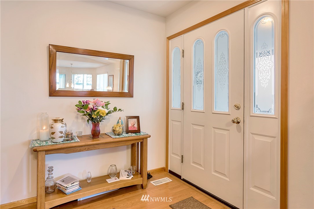 8049 Kispiox Road Blaine, WA 98230 - Photo 4 of 24 Gallery Image 4