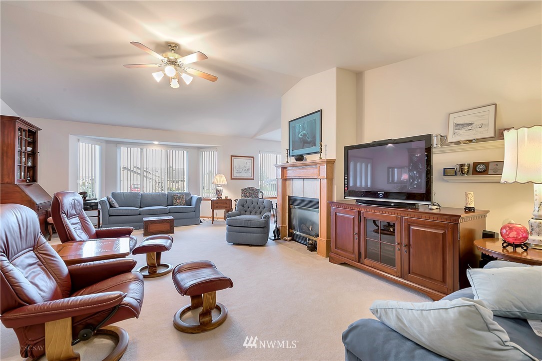 8049 Kispiox Road Blaine, WA 98230 - Photo 7 of 24 Gallery Image 7