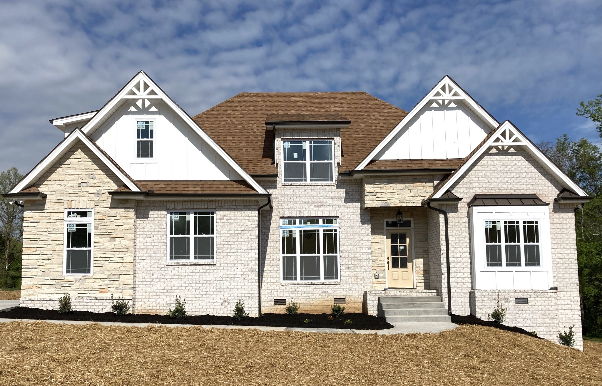 1035 Hickory Point Road Clarksville, TN 37043 - Photo 1 of 1 a house view with a outdoor space