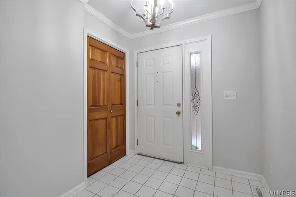 $2,800 | 6 St Charles Court, Amherst, NY 14221