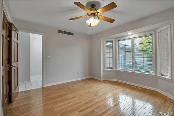 $2,800 | 6 St Charles Court, Amherst, NY 14221