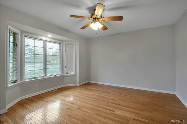 $2,800 | 6 St Charles Court, Amherst, NY 14221