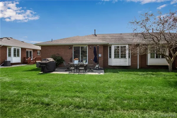 $2,800 | 6 St Charles Court, Amherst, NY 14221