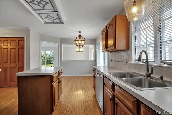 $2,800 | 6 St Charles Court, Amherst, NY 14221