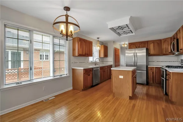 $2,800 | 6 St Charles Court, Amherst, NY 14221