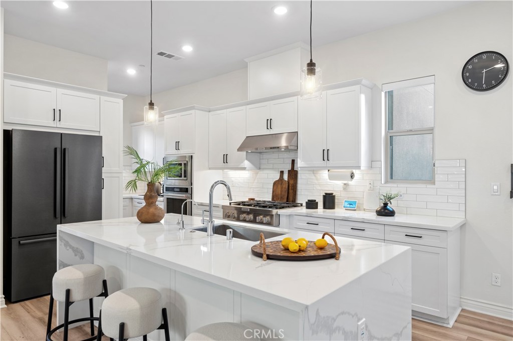 120 Frame Irvine, CA 92618 - Photo 4 of 73