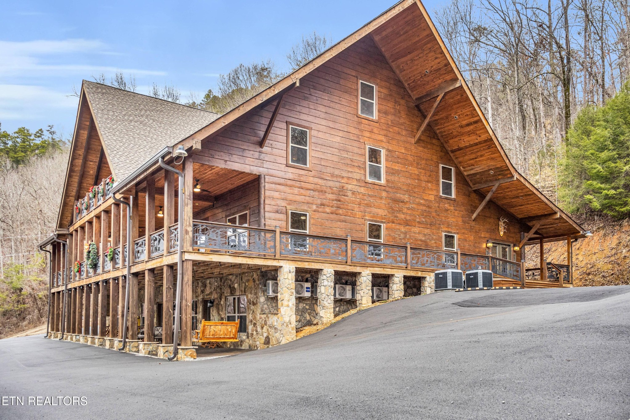173 Rafter Road Tellico Plains, TN 37385 - Photo 7 of 49 a view of a large white building