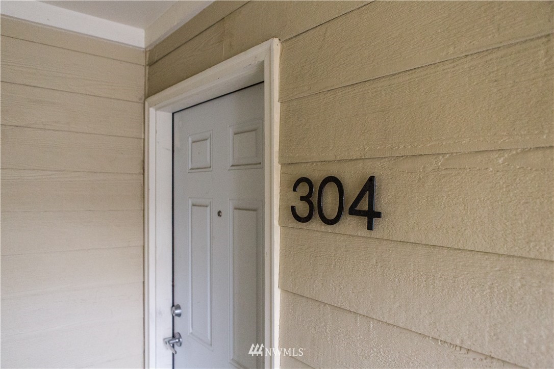 5321 North Pearl Street, Unit 304 Ruston, WA 98407 - Photo 6 of 20