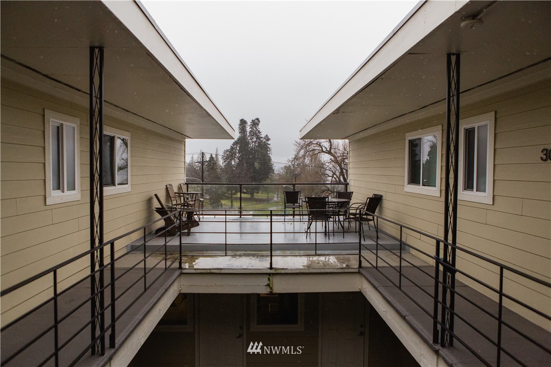 5321 North Pearl Street, Unit 304 Ruston, WA 98407 - Photo 8 of 20