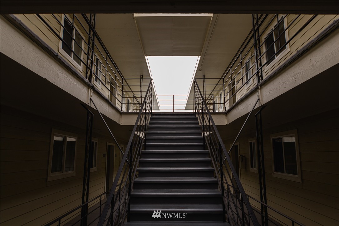 5321 North Pearl Street, Unit 304 Ruston, WA 98407 - Photo 10 of 20