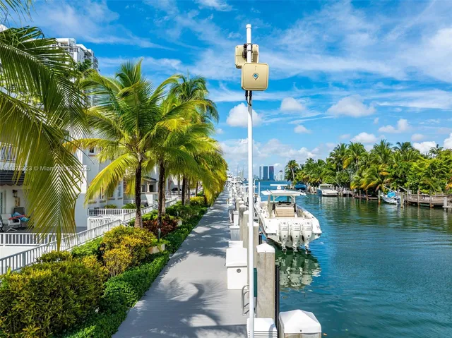 $2,579,000 | 1415 Sunset Harbour Drive, Unit 406, Miami Beach, FL 33139