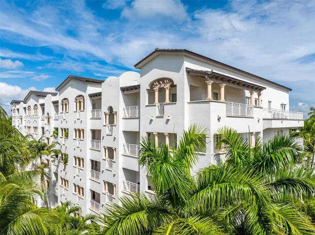 $2,579,000 | 1415 Sunset Harbour Drive, Unit 406, Miami Beach, FL 33139