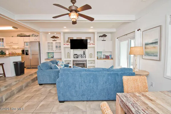 $620,000 | 2909 Pointe W Drive, Unit 3B1, Emerald Isle, NC 28594