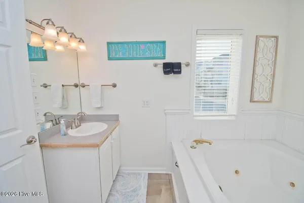 $620,000 | 2909 Pointe W Drive, Unit 3B1, Emerald Isle, NC 28594